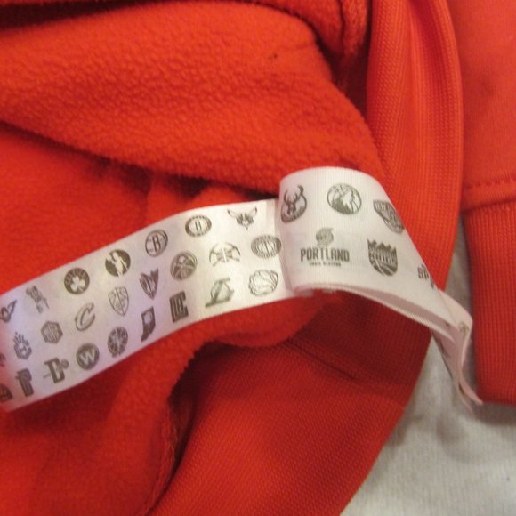 NBA UNK ATLANTIC HAWKS BASKETBALL CLUB HOODIE, SMALL - Picture 7 of 7